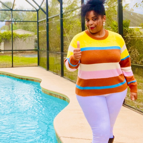 Retro Striped Sweater - Picture 4 of 4